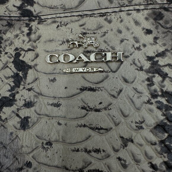 Coach NY Python Embossed Leather Handbag With Crossbody Strap & Gold Hardware - Picture 2 of 7